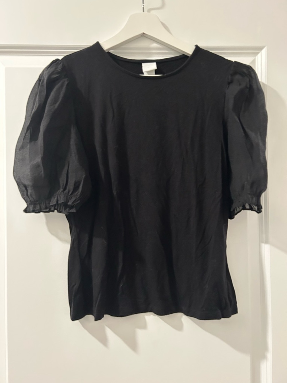 H&M Black Puff-Sleeve Short Sleeve Top